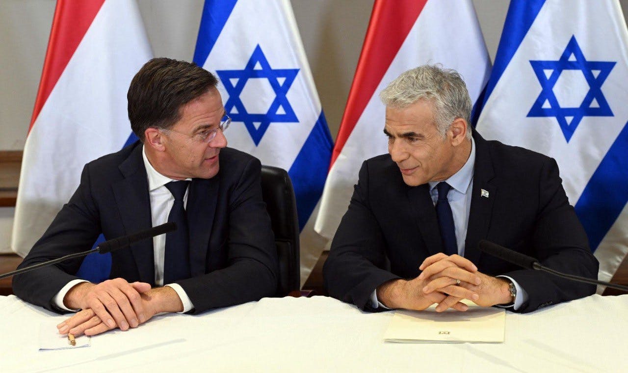 Premier Rutte en zijn Israëlische collega Yair Lapid in Tel Aviv.