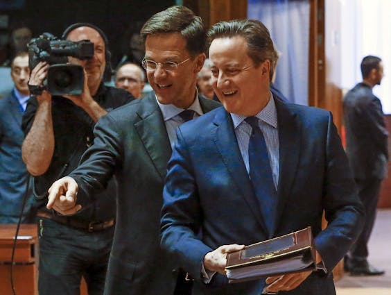Premier Mark Rutte en David Cameron wonen een topconferentie van de Europese Unie bij over migratie, in Brussel, België