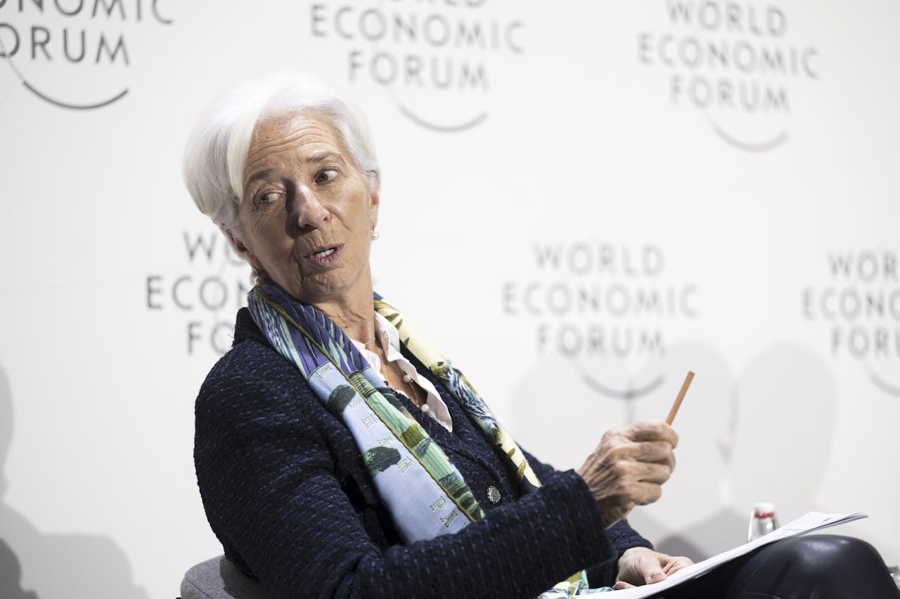 ECB-president Christine Lagarde liet donderdag tijdens het World Economic Forum in Davos doorschemeren dat er nog een aantal grote renteverhogingen aankomt.