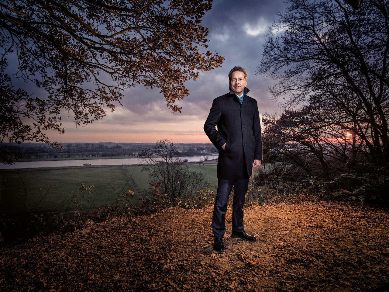 Jeroen Dijsselbloem op de Wageningse Berg, vlak bij zijn huis.
