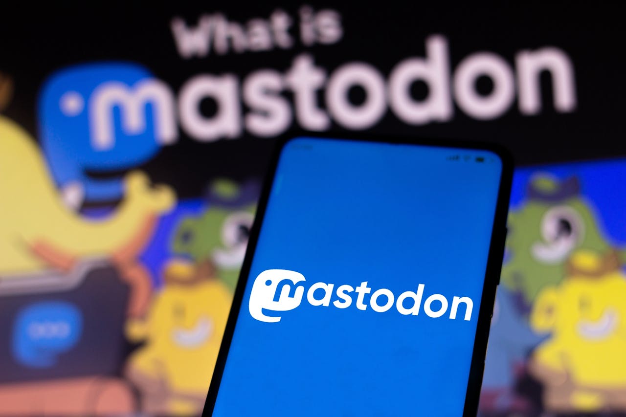 Mastodon, dat zijn geld vooral verdient met donaties, belooft een alternatief te zijn voor big tech, door geen echt platform te zijn, maar een communicatiesysteem.