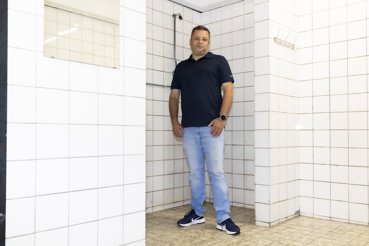 Quillermo Pol, al elf jaar penningmeester van de Utrechtse voetbalclub Voorwaarts
