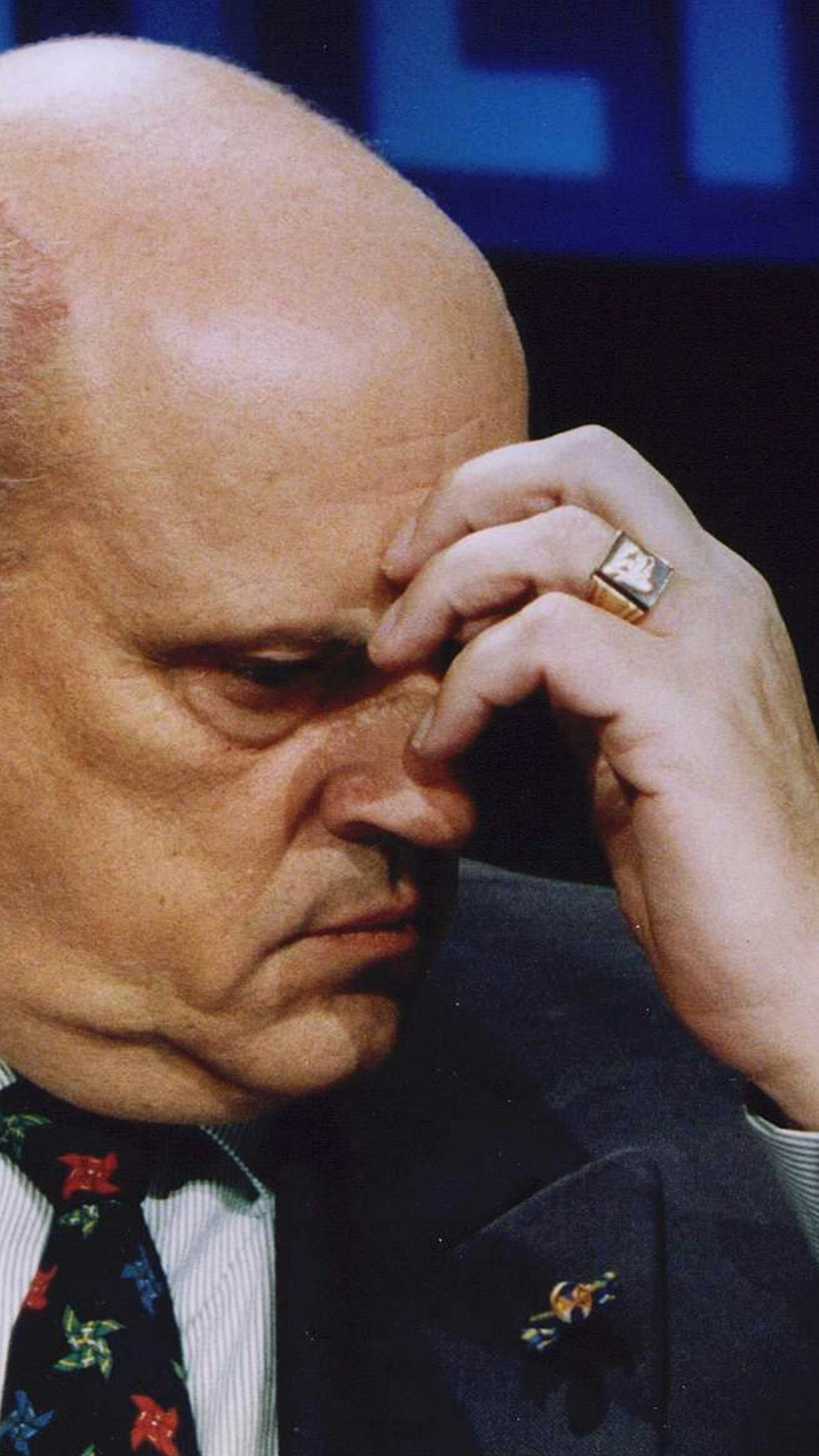 Jan Timmer tijdens de presentatie van de jaarcijfers over 1994
