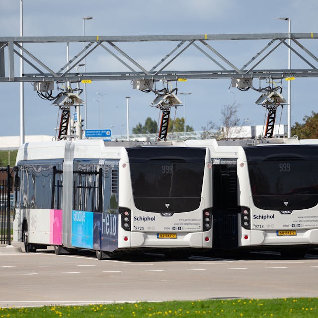 Duits Familieconcern Stapt In Franse Moeder Connexxion