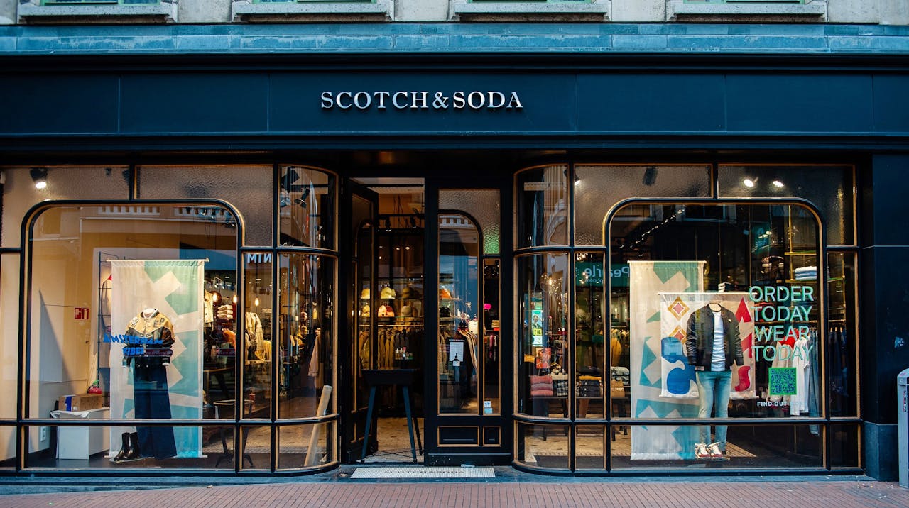 Standard Investment zou alleen afscheid willen nemen van de meest verlieslatende vestigingen van Scotch & Soda in het buitenland.