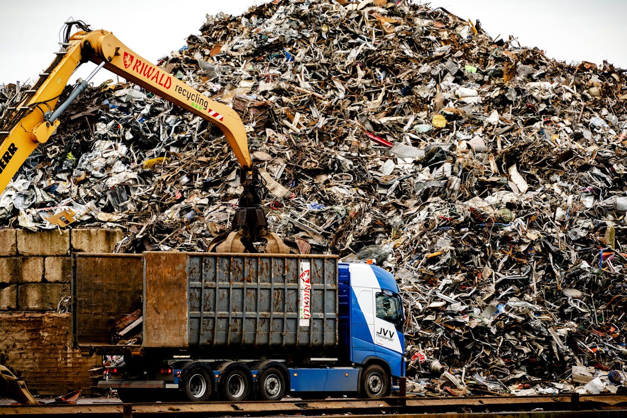 Riwald Recycling is gespecialiseerd in de verwerking van schroot en non-ferrometalen.