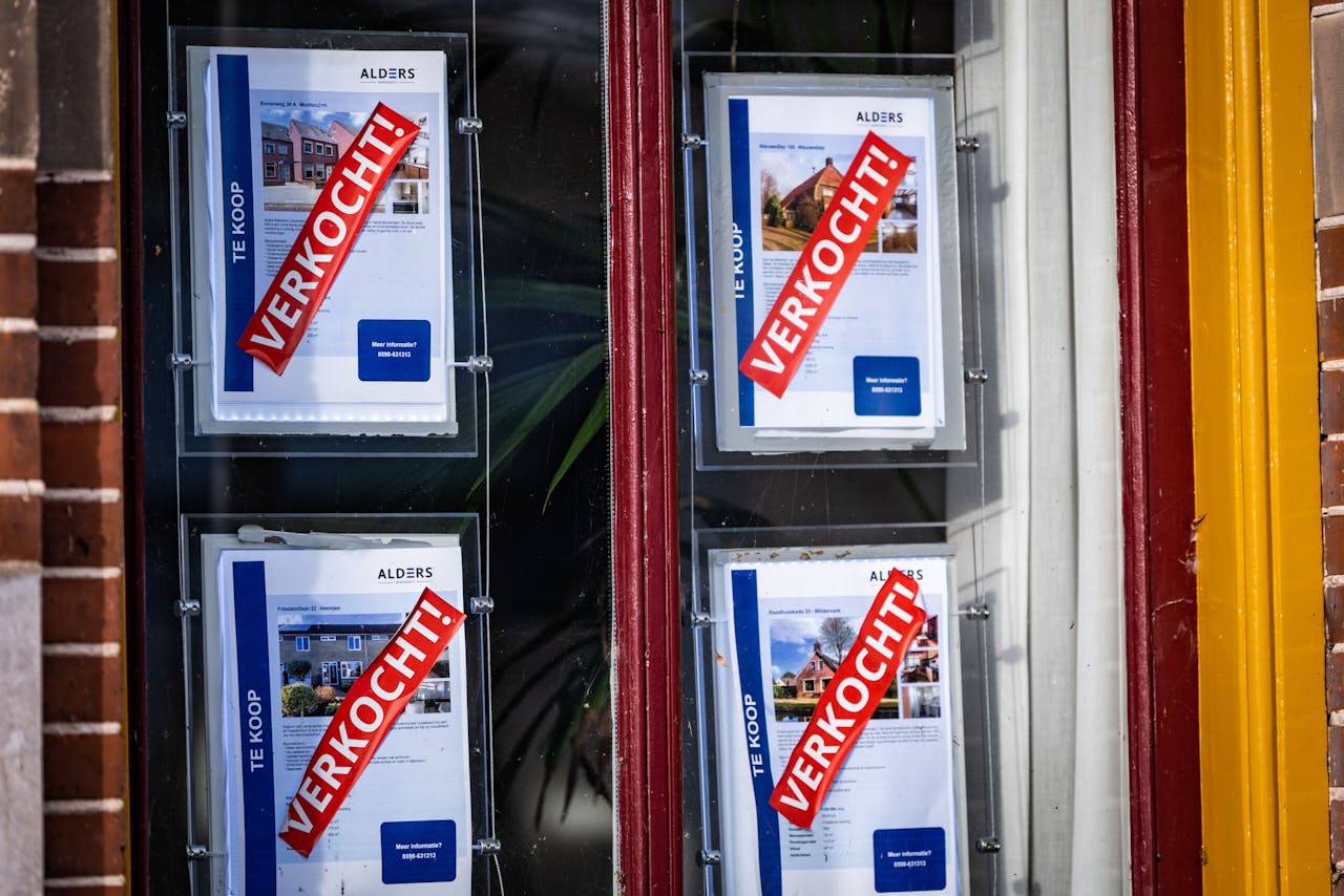 Er staan zo weinig huizen te koop dat zoekers gemiddeld nog maar uit 1,3 huizen kunnen kiezen.