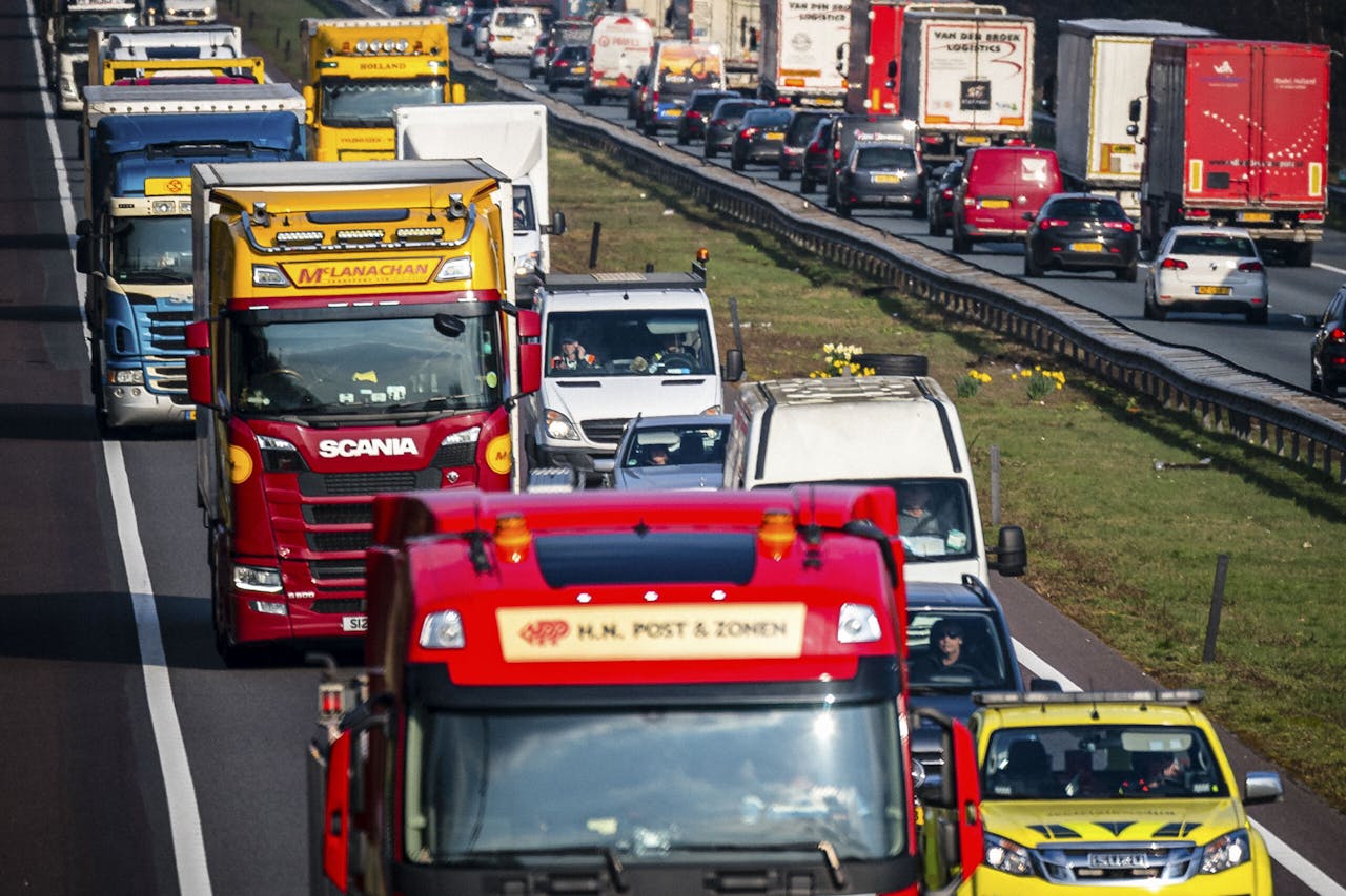 'Wegtransport en bebouwing zijn sectoren die nog achterblijven qua uitstoot. Daar gebeurt te weinig en een CO₂-beprijzing kan daarbij helpen', aldus Bas Eickhout van GroenLinks.