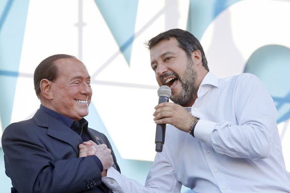 Matteo Salvini met Silvio Berlusconi tijdens een antiregeringsdemonstratie in Rome in oktober 2019.