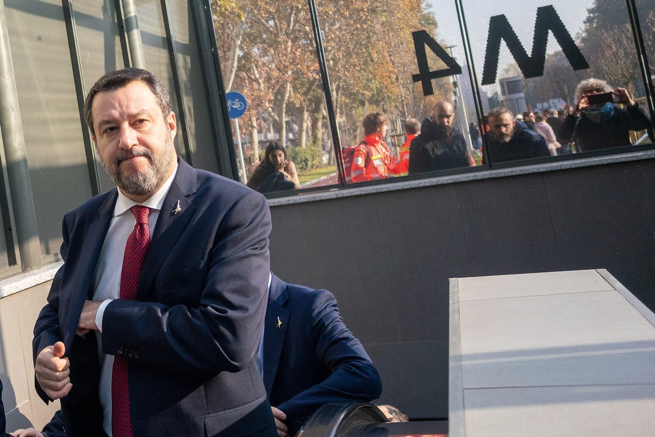 Matteo Salvini bij de officiële opening van de M4-metrolijn tussen het vliegveld Linate en het centrum van Milaan.