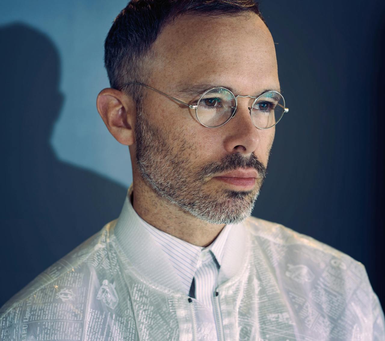 Daniel Arsham werd onlangs 40, maar gelast dit jaar het liefst af. ‘Ik word gewoon volgend jaar 40.’