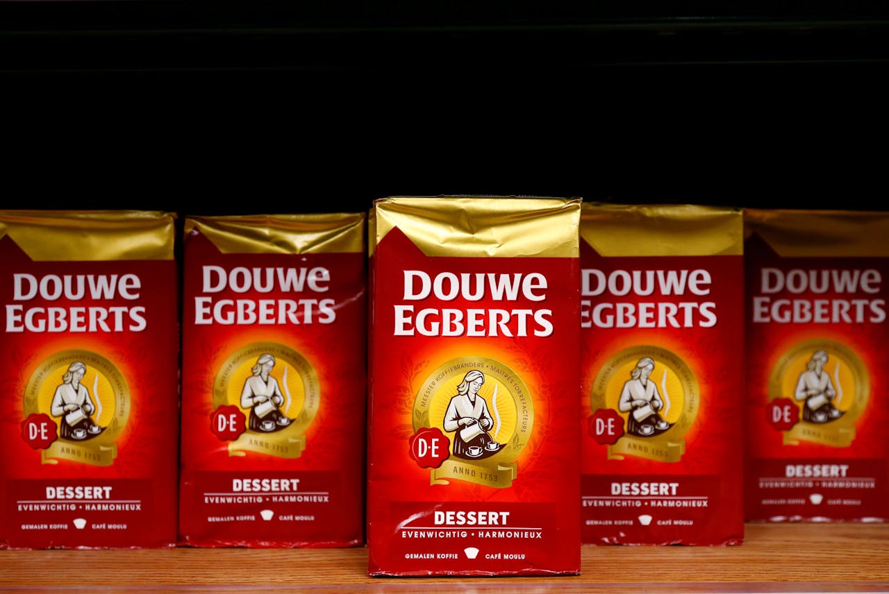 JDE Peet's, de koffiegigant waartoe ook Douwe Egberts behoort, maakte in het tweede kwartaal van 2020 als enige bedrijf de gang naar de beurs in Nederland.