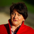 Eerste minister Noord-Ierland stapt op na onenigheid binnen partij