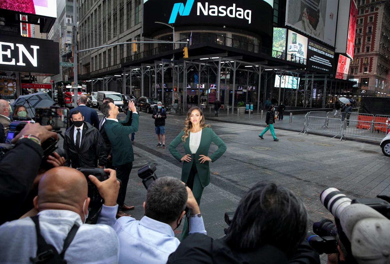 The Honest Company van filmster Jessica Alba kende een prima debuut begin mei en eindigde op zijn eerste dag aan Wall Street 44% hoger, op $23 per aandeel. Maar inmiddels koerst het aandeel onder de introductiekoers van $16.