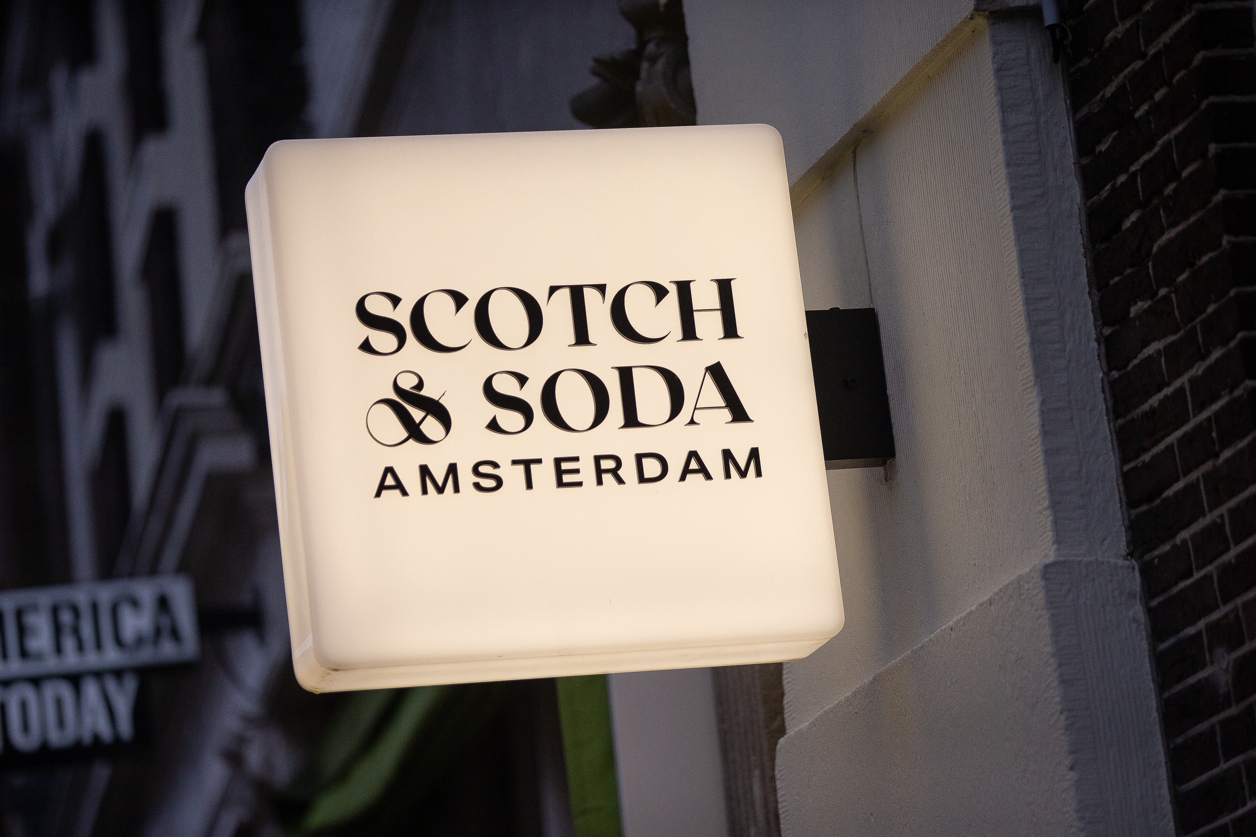 Kledingmerk Scotch & Soda Vraagt Faillissement Aan Voor Nederlandse ...