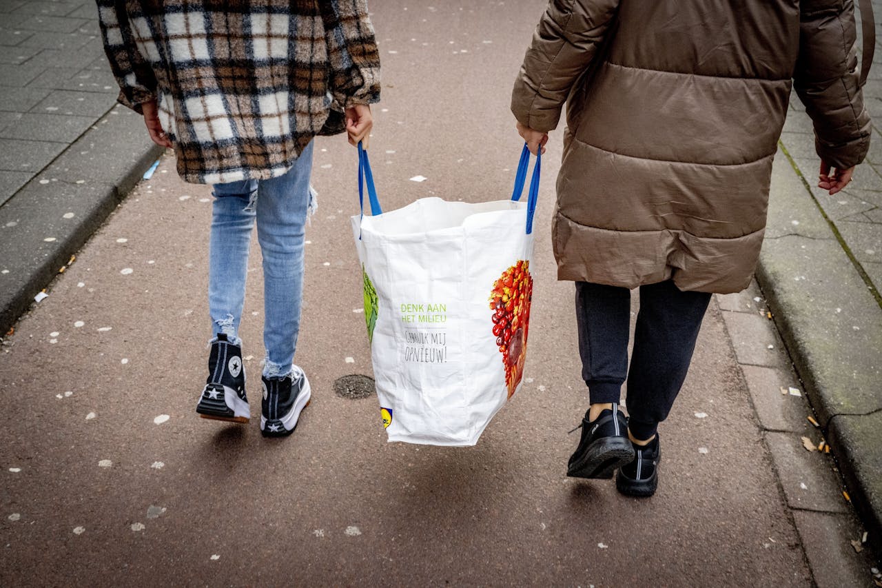De kosten van de dagelijkse boodschappen zijn het afgelopen jaar hard opgelopen. In februari was de consumentenprijsindex 8,0% op jaarbasis gestegen.