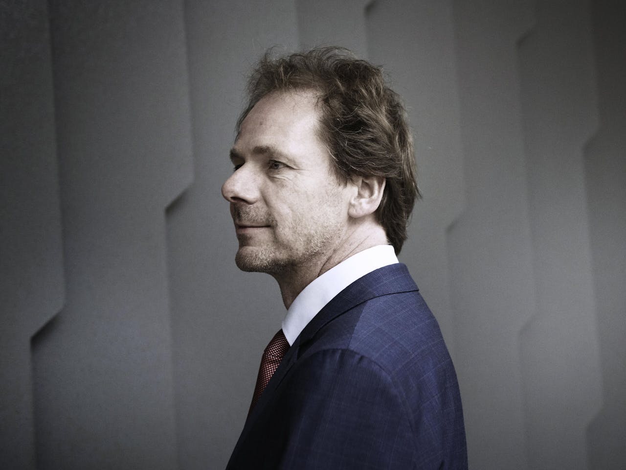 Bart Snels vindt de samenwerking van 'zijn' GroenLinks met de PvdA kiezersbedrog. Hij stopt daarom als Kamerlid.