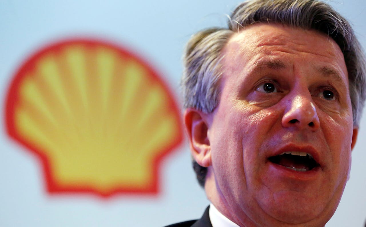 Shell-ceo Ben van Beurden kondigde eerder dit jaar al aan het mes te gaan zetten in de organisatie.