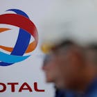 Total daagt mogelijk Shell uit in strijd om acquisitie van energiemaatschappij Eneco