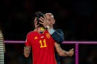 FIFA schorst Spaanse bondsvoorzitter in rel rondom kus na WK-finale