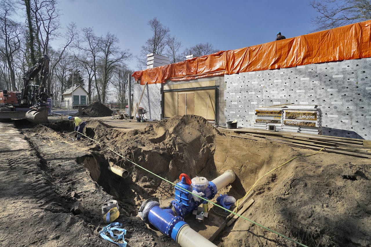 De bouw van een Vitens pompstation tussen Doetinchem en Gaanderen om de drinkwatervoorziening voor de regio in de toekomst te waarborgen.