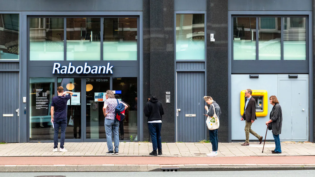 Rabobank compenseert klanten die te veel rente betaalden