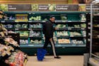 Recordstijging Britse voedselprijzen zet Bank of England onder druk