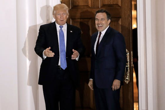 Donald Trump en David McCormick (foto: Reuters).