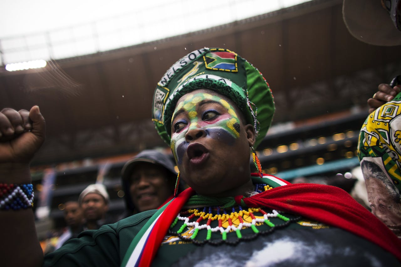 Rond 10.00 is de herdenkingsbijeenkomst voor Nelson Mandela begonnen in het FNB-stadion in Johannesburg.
