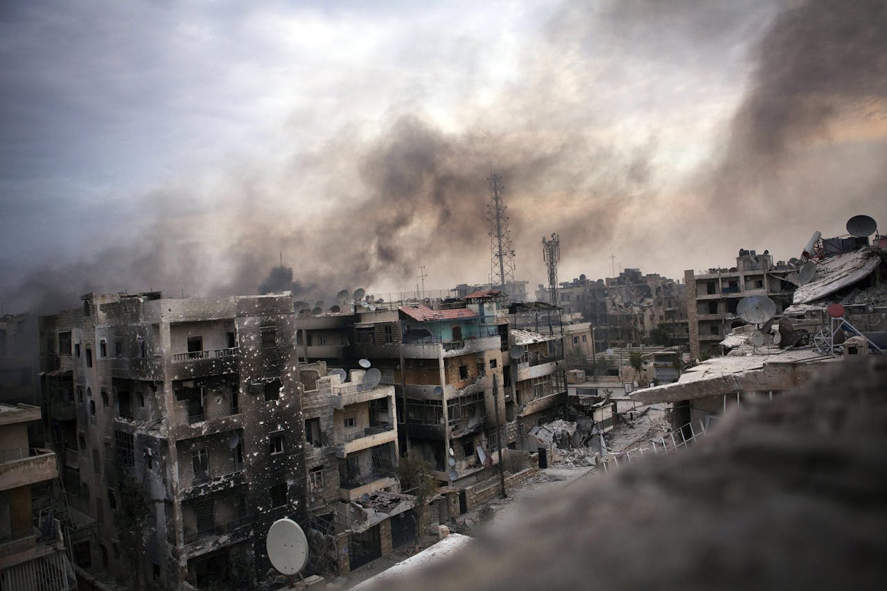 De Syrische stad Aleppo eind vorig jaar, na bombardementen van het Syrische leger.