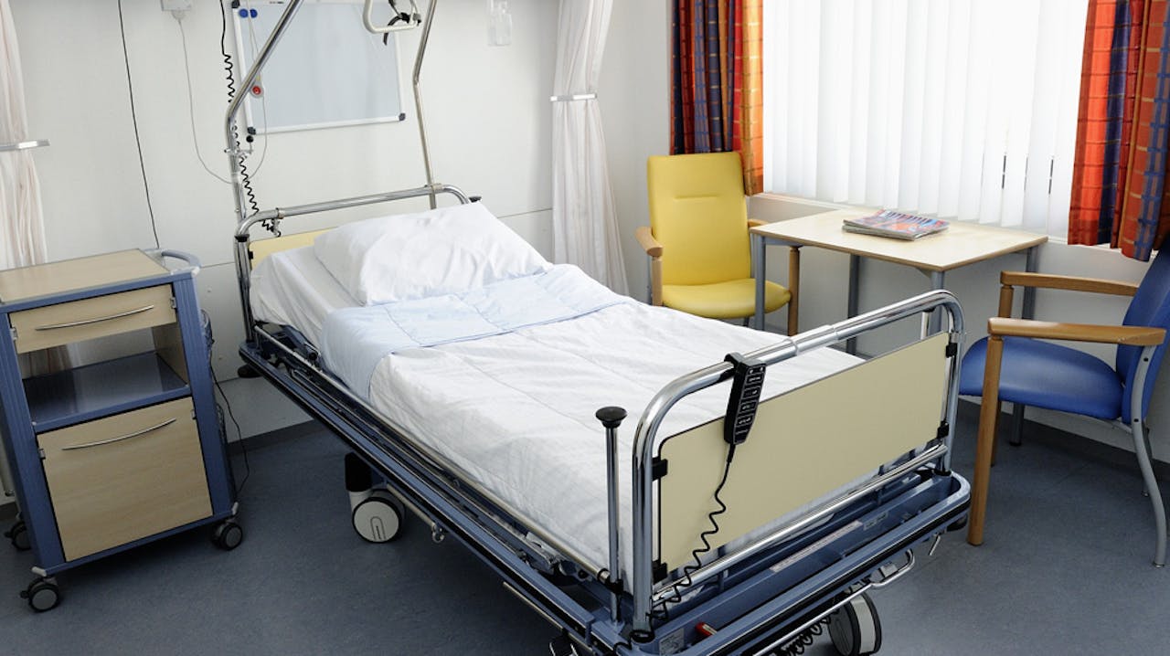 Leeg ziekenhuisbed