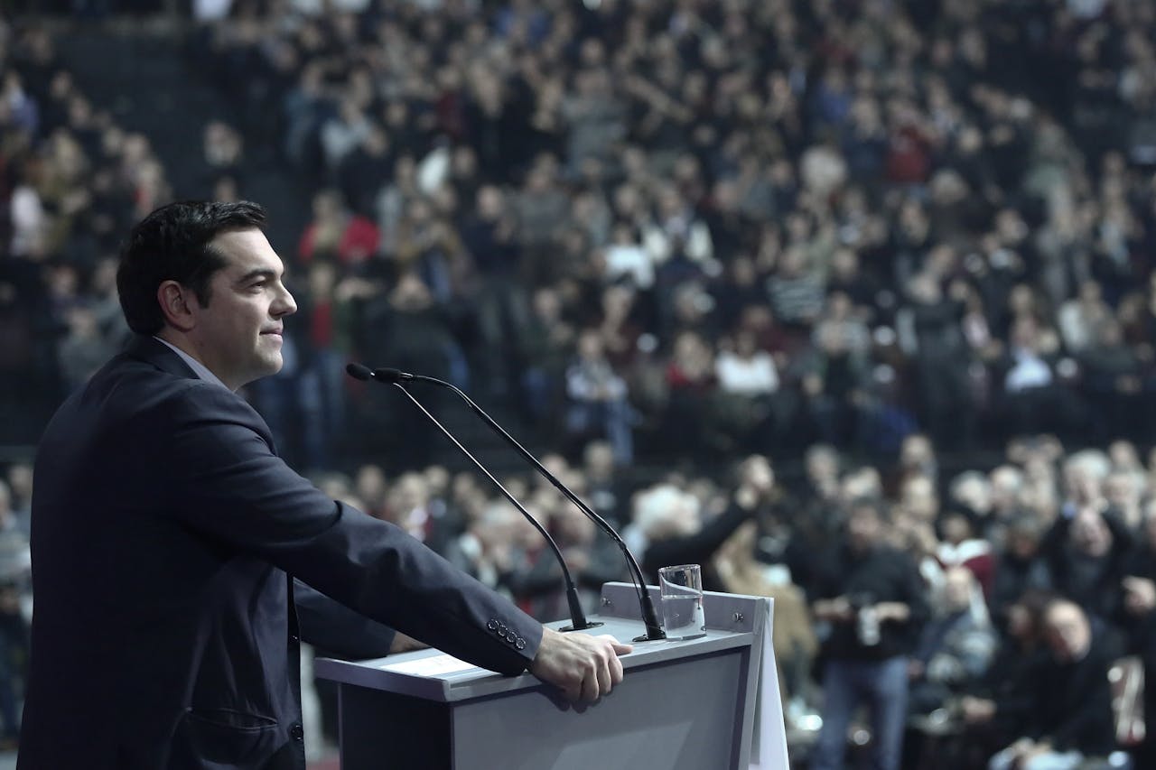 Syriza leider Alexis Tsipras, spreekt tijdens het partijcongres van de de linkse oppositiepartij.