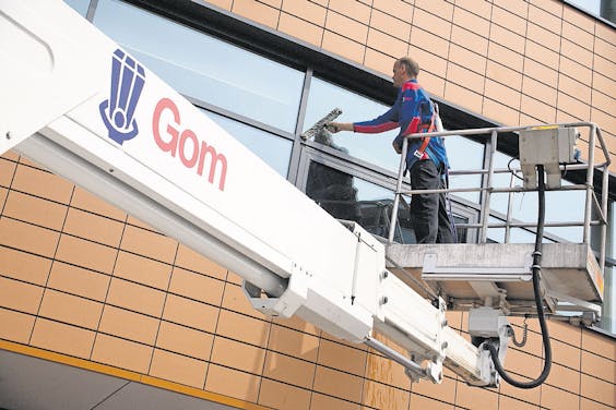 Facilicom rapporteerde woensdag een krimp bij de schoonmaaktak, waaronder dochterbedrijf Gom valt.