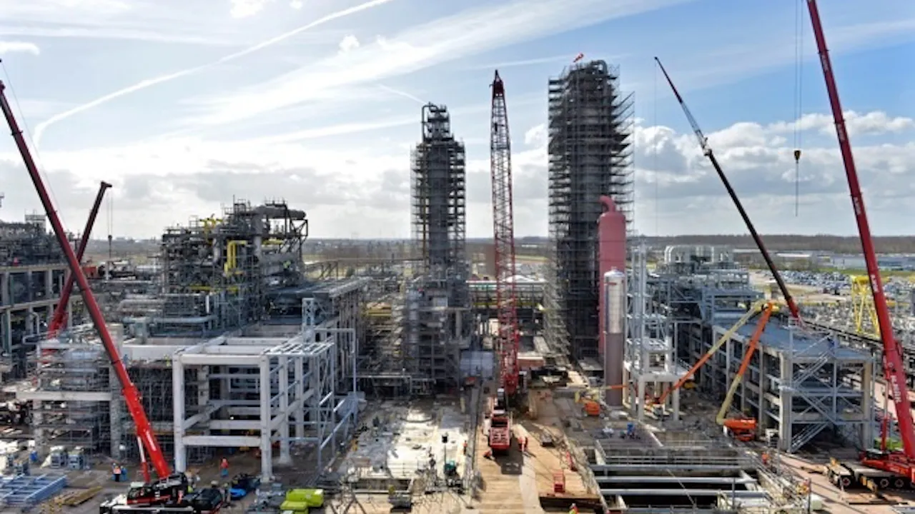 Shell Moerdisk 'Pijnlijke conclusies' explosie Shell Moerdijk