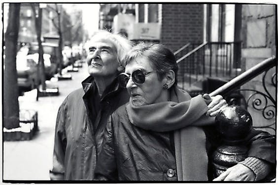 In 1995 verscheen een film over het leven van Ellen Auerbach (links) en Grete Stern