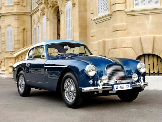 Een Aston Martin DB2.