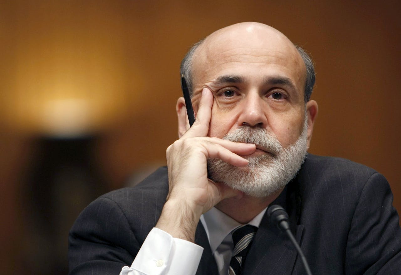 Zwaargewichten als Ben Bernanke (foto) en Jean-Claude Trichet gaan de Amerikaanse vermogensbeheerder Pimco adviseren. (Reuters)