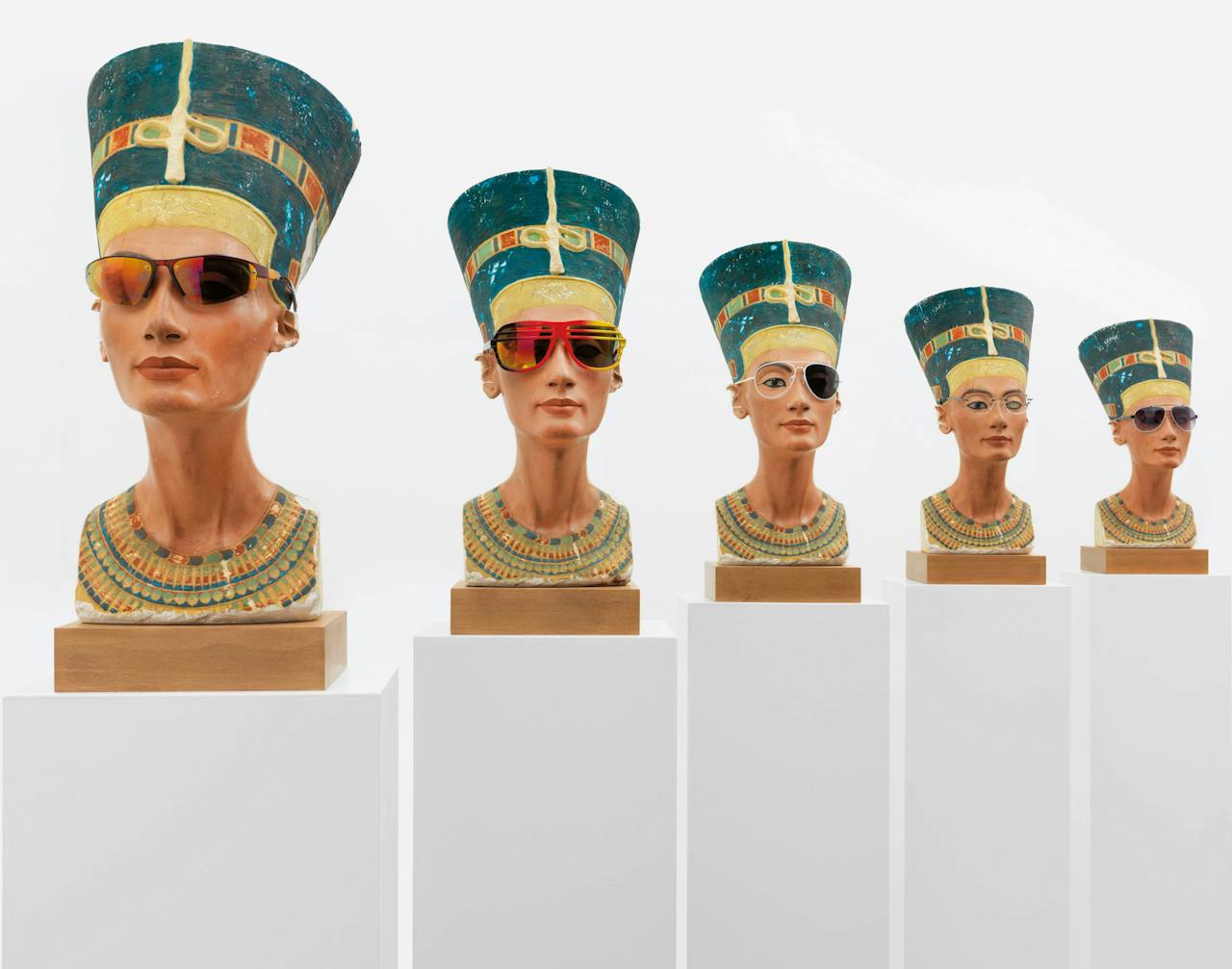 ‘Nofretete’ (2014). Genzkens atelier in Berlijn is naast de gipswerkplaats van het Neues Museum, waar zich de originele buste van Nefertiti bevindt.