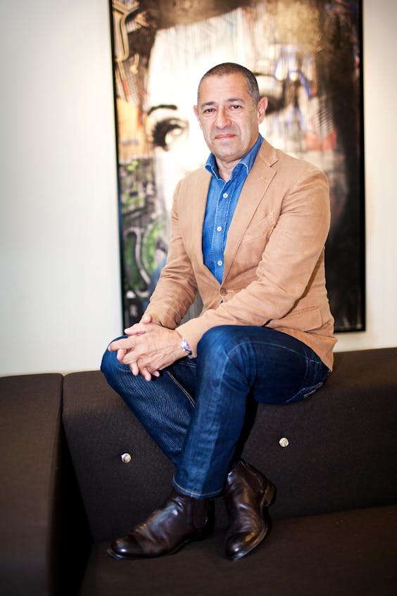 Roland Kahn, eigenaar van kledingbedrijf CoolCat. Foto Ilvy Njiokiktjien / Hollandse Hoogte