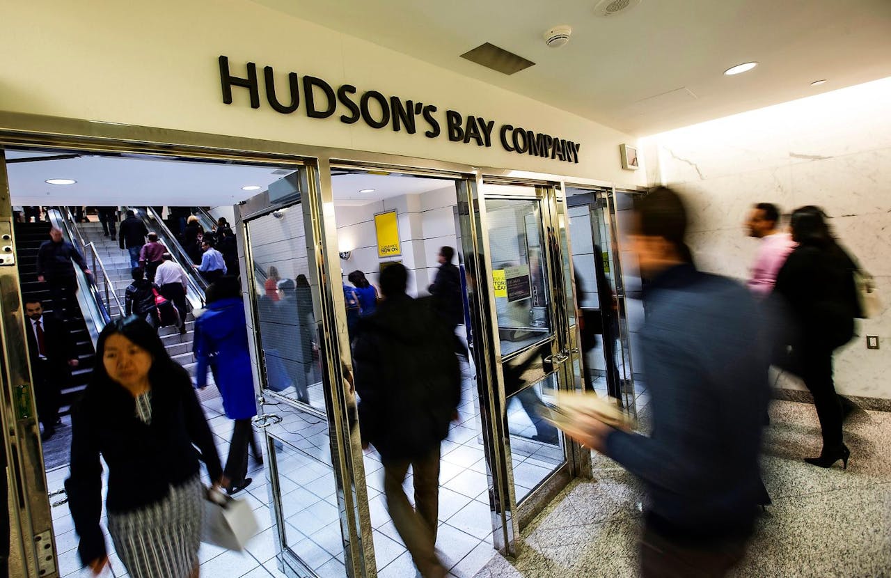 Winkel van warenhuisketen Hudson’s Bay in Toronto, Canada.