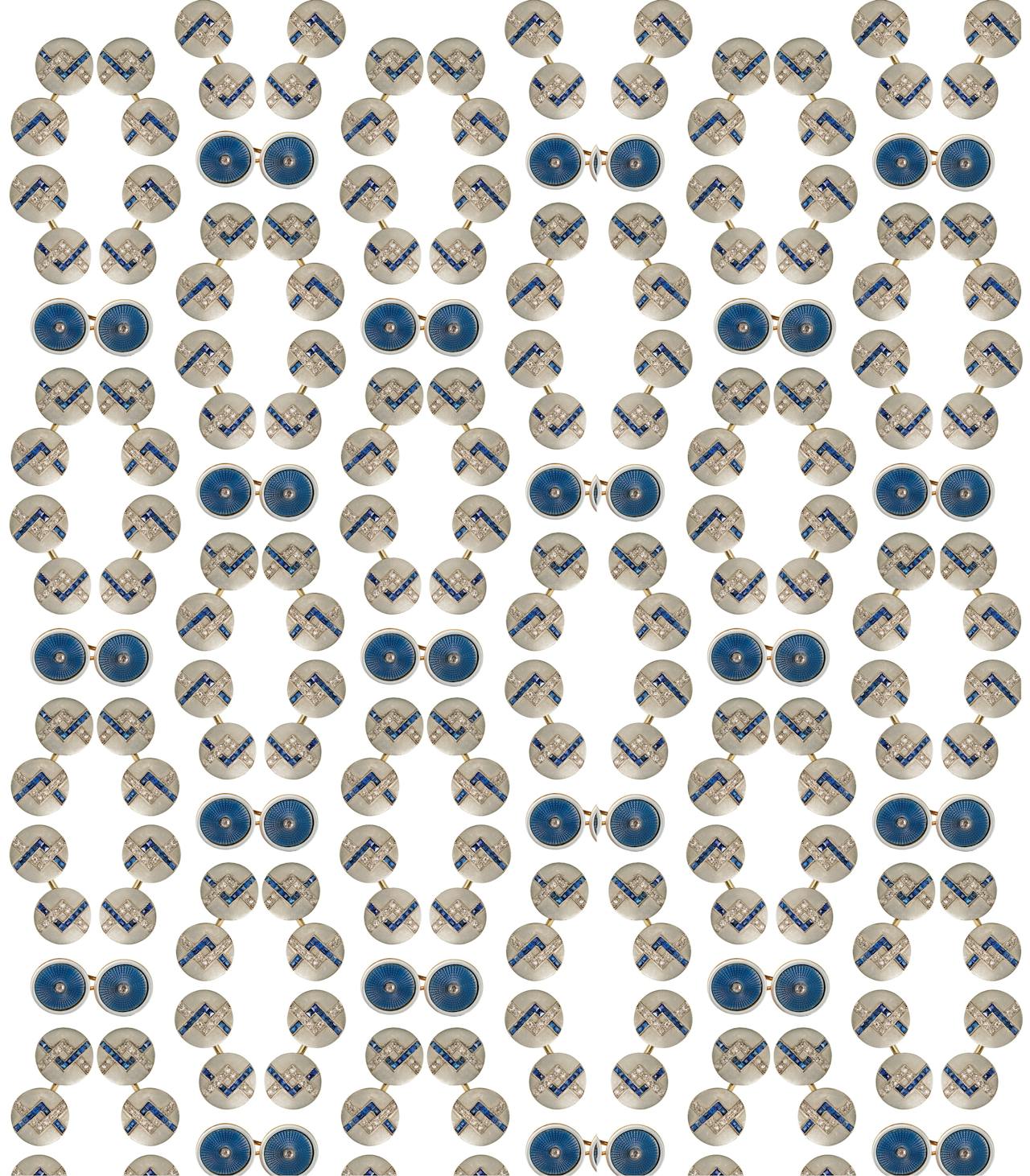 Knoop met wit en blauw email op guilloche met diamant (1910-1920); Franse knopen (ca. 1930) met saffier en diamant.