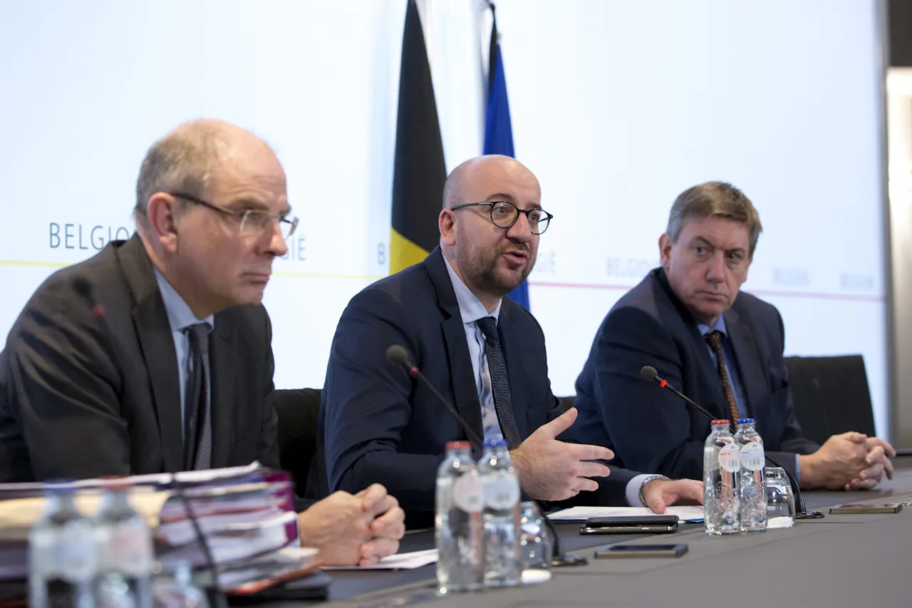 Belgische premier weigert ontslag ministers na fouten bij terreurverdachte