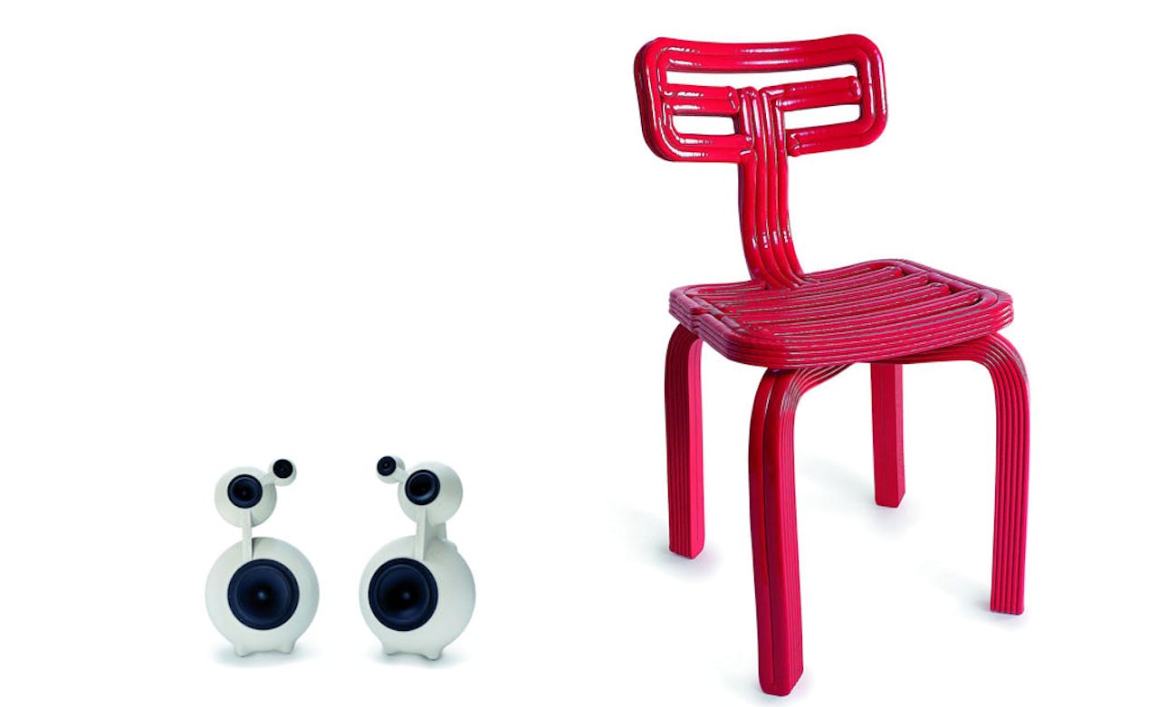 De Snowman, een setje boxen (links) en de Chubby Chair, het meest verkochte ontwerp van Dirk Vander Kooij (rechts)