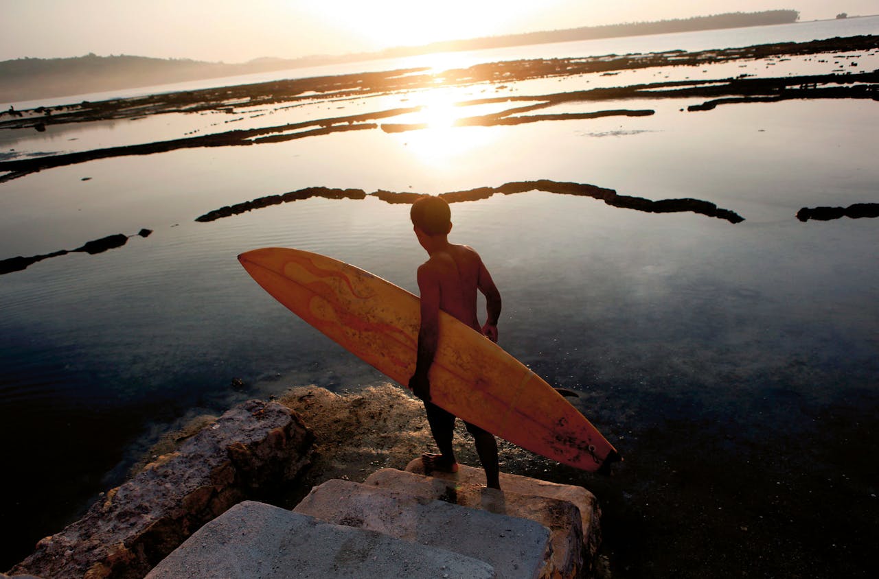 Het eiland Nias is de ideale surfspot.