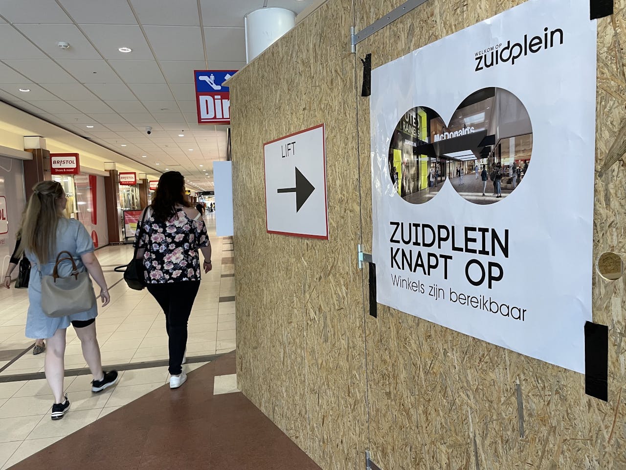 Kantorenbelegger NSI heeft eind vorig jaar zijn laatste winkelcentra verkocht, winkelcentrum Zuidplein in Rotterdam en 't Loon in Heerlen.