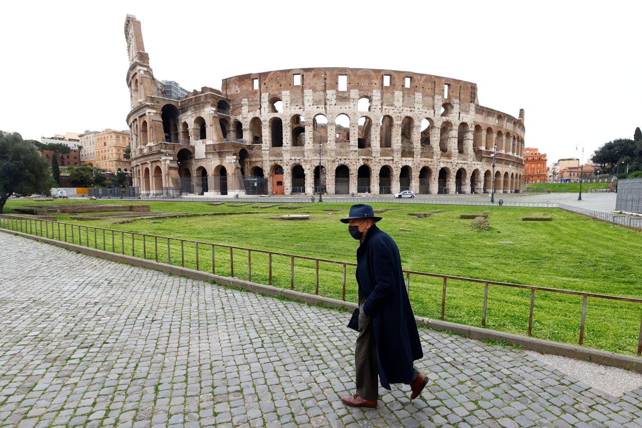 Rond het Colosseum in Rome is het uitgestorven.