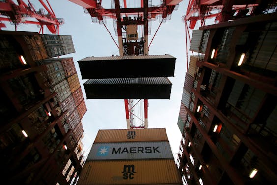 Maersk, de grootste containerrederij ter wereld, wil volgend jaar zeecontainervervoer verzekeren via blockchaintechnologie.