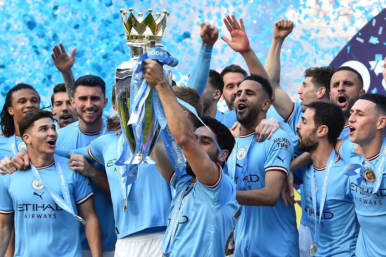 Manchester City werd vorige week opnieuw kampioen van Engeland en staat in de finale van de Champions League. Sinds de club is overgenomen door de Abu Dhabi United Group rijgt het de prijzen aaneen.