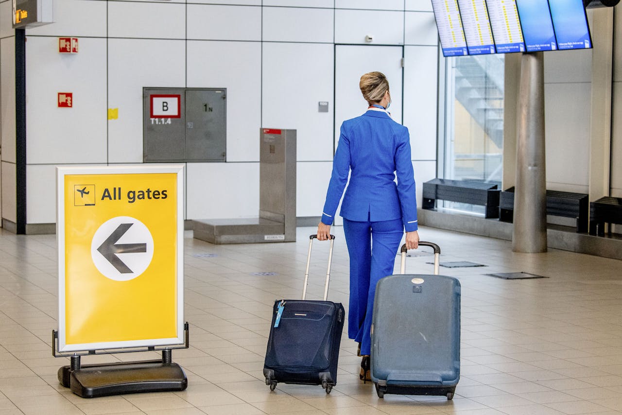 KLM stopt vanaf vrijdag met de verre vluchten en een deel van de Europese vluchten.