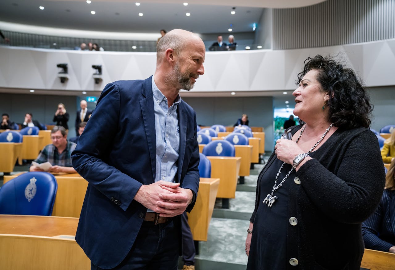 Tjeerd de Groot, landbouwwoordvoerder van de D66-fractie in de Tweede Kamer, in gesprek met Caroline van der Plas van de BoerBurgerBeweging.